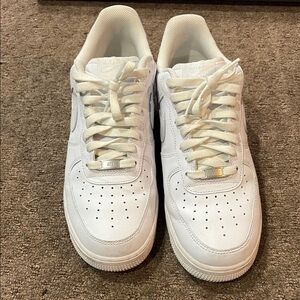 Nike White Air Force 1 Sneakers Classic Design